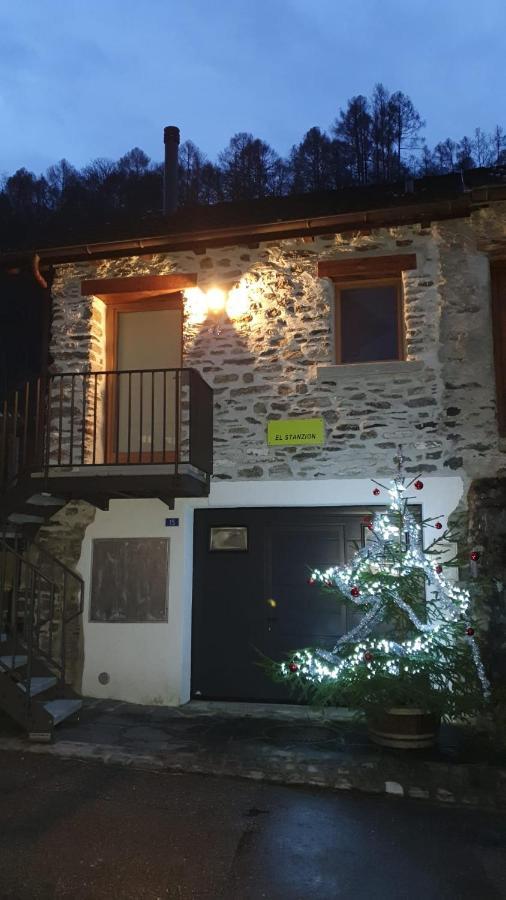 El Stanzion Apartment Roveredo Luaran gambar